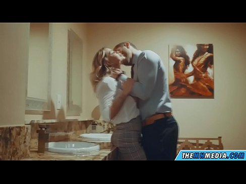 ❤️ Büyük memeli bir sarışın seni umumi tuvalette baştan çıkardığında ❤ Sikişmek bize %tr.xxxdesichudai.ru ❌️❤